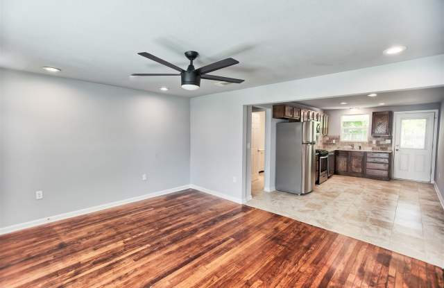 508 Swanee Dr # A Gallery 3