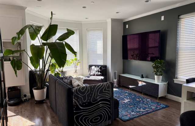 46 West Eagle Street photos photos