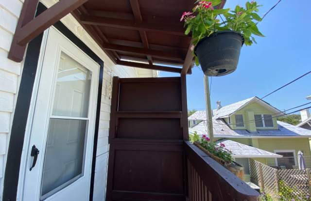 7401 1/2 1st Ave N  - Upper - 7401 1/2 1st Ave N, St. Petersburg, FL 33710