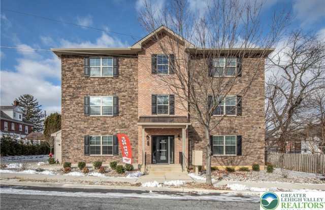 1513 Maple Street unit: 201 photos photos