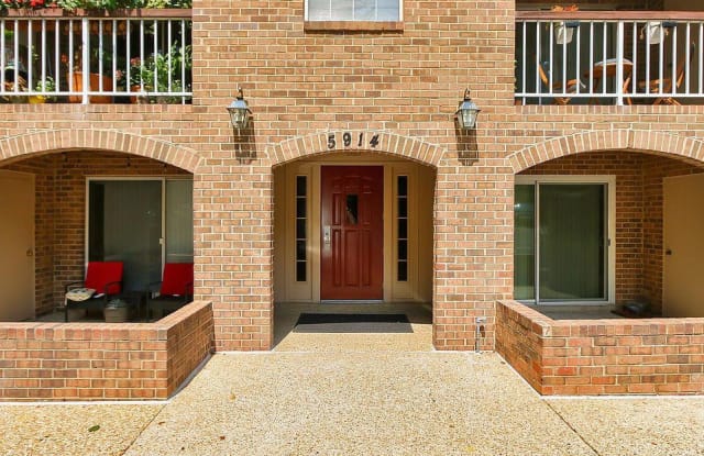 5914 COVE LANDING RD #102 - 5914 Cove Landing Road, Burke Centre, VA 22015