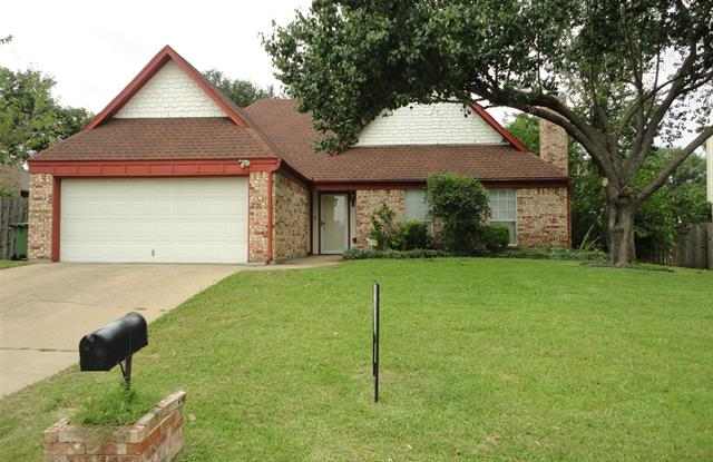 4903 Thorncliffe Drive - 4903 Thorncliffe Drive, Arlington, TX 76016