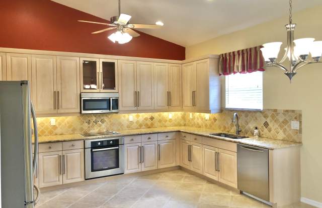 2590 Marshcreek Lane, #201 Gallery 3