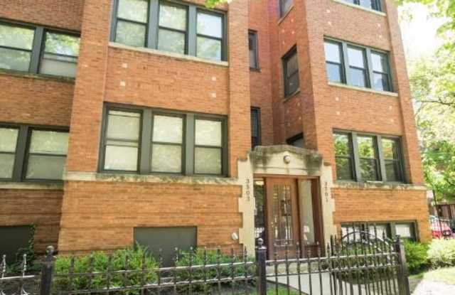 3503 North Greenview Gallery 3