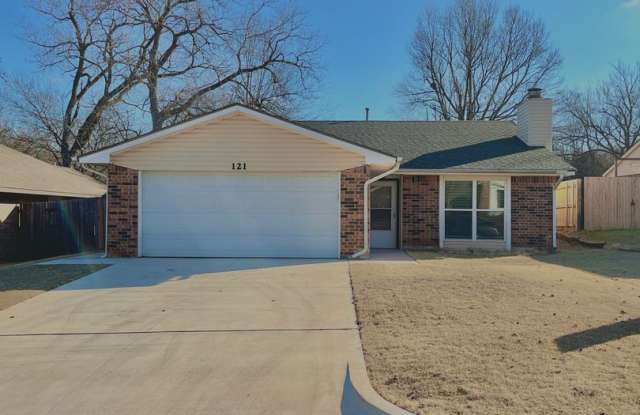Move in Special!! 3 Bed, 2 bath, 2 car garage home - Noble, OK - 121 Stonewood Drive, Noble, OK 73068