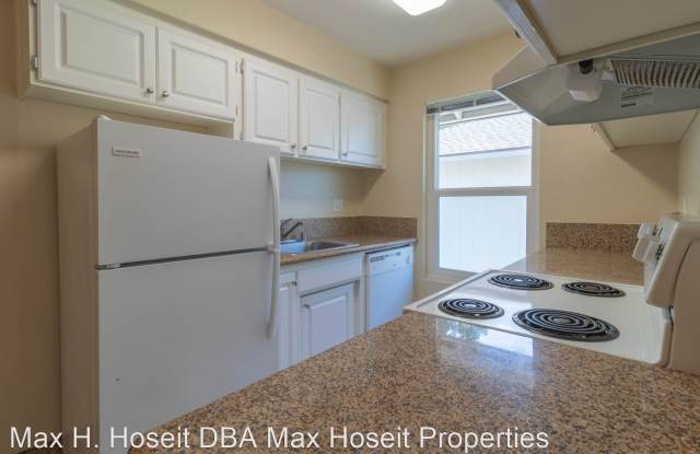 Pinewood Apartments photos photos