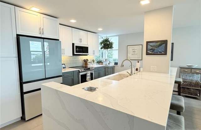 1950 SW Palm City Road Gallery 3