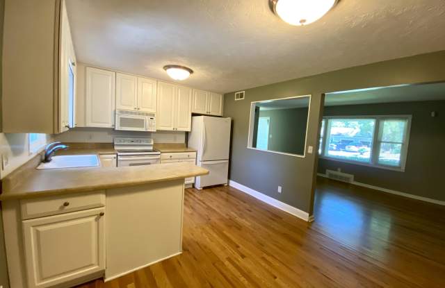 6034 Juniper Drive Gallery 4