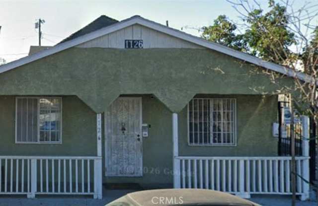 1124 E 40th Place - 1124 East 40th Place, Los Angeles, CA 90011 1124 E 40th Place - 1124 East 40th Place, Los Angeles, CA 90011