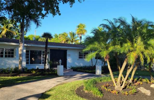 7255 SW 125th St - 7255 Southwest 125th Street, Pinecrest, FL 33156