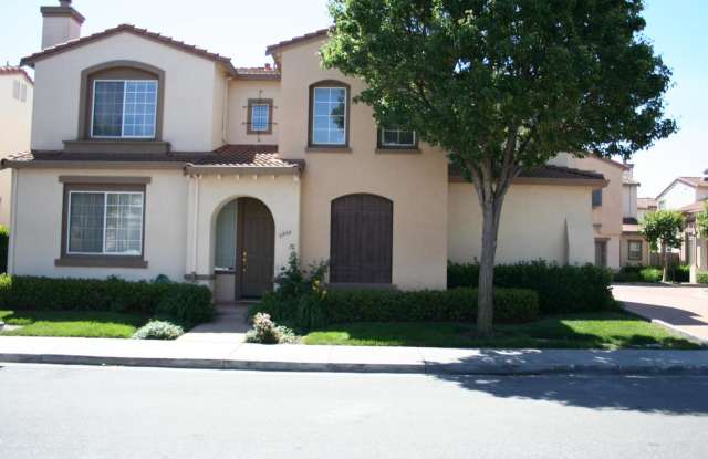 2222 Gianera Street - 2222 Gianera Street, Santa Clara, CA 95054