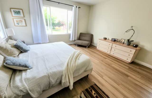 1279 W Vaquero Ct Gallery 3