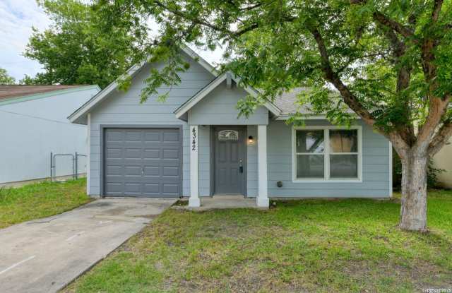 COZY 3-BEDROOM HOME IN KIRBY photos photos COZY 3-BEDROOM HOME IN KIRBY photos photos