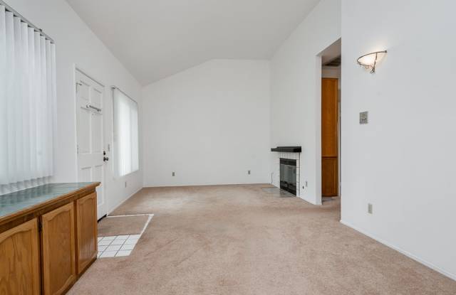 3954 Bancroft St Gallery 3
