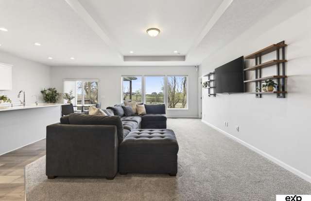 20882 Camelback Avenue Gallery 4
