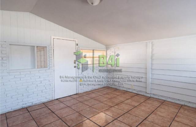 489 North Avenue Gallery 4