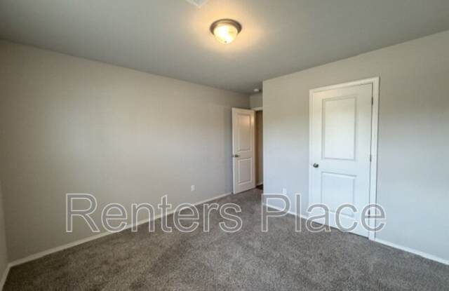 1422 E Utica Pl Gallery 4