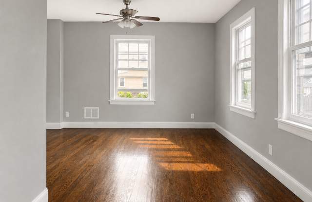 159 Dekalb Avenue Gallery 3