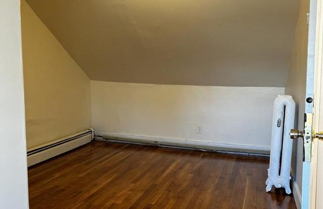 6 Dudley St. Gallery 4