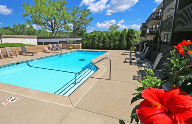 Lexington Hills Gallery 2