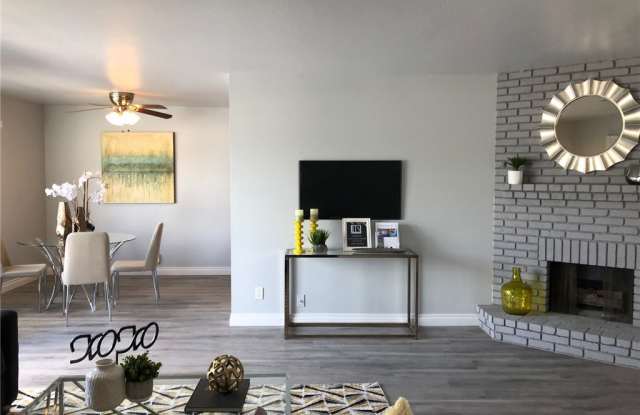 749 W Fletcher Avenue Gallery 3