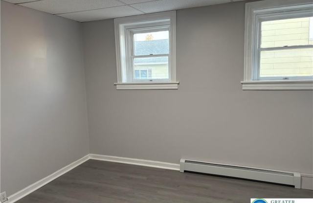 404 Mahoning Street Gallery 4