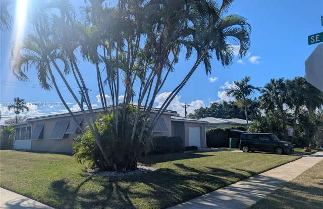 238 SE 3rd St photos photos