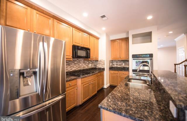 118 HERNDON MILL CIRCLE Gallery 3