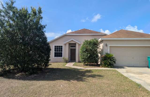 Great family home with 4 bedrooms, 2 bath photos photos Great family home with 4 bedrooms, 2 bath photos photos