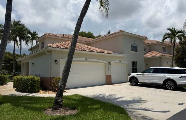 ANNUAL RENTAL - 3 BED / 2 BATH CONDO WITH 1 CAR GARAGE IN DOVER PLACE Gallery 3