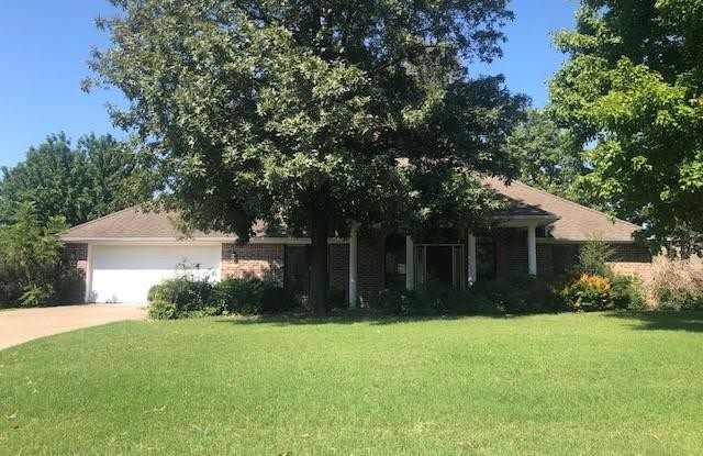1718  S 41st  ST - 1718 South 41st Street, Rogers, AR 72758