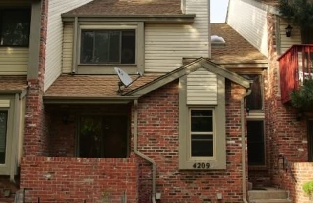 4209 S Granby Way E - 4209 S Granby Way, Aurora, CO 80014