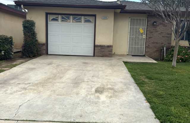 4340 North Delbert Avenue photos photos