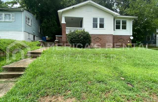 Great Home for Rent in Birmingham/Midfield! Available Now!! $250 GIFT CARD SPECIAL!! - 504 9th Avenue, Midfield, AL 35228
