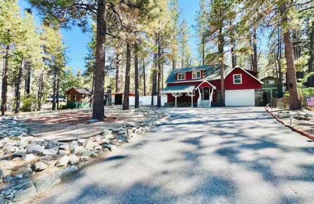 1155 Lark photos photos