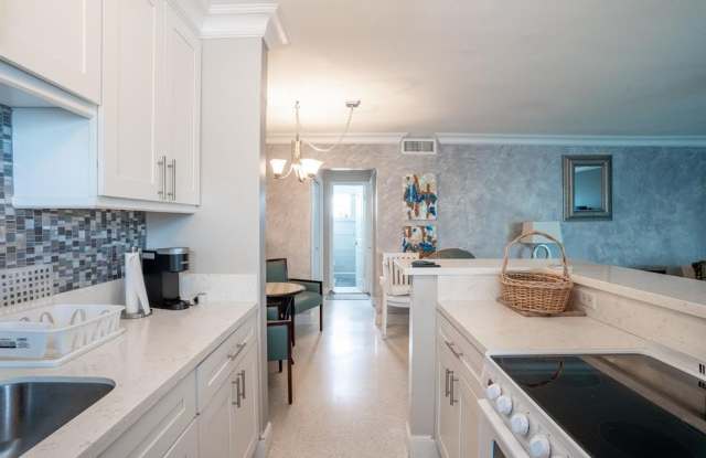4541 N Ocean Dr photos photos