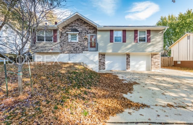 1521 North Blue Mills Road - 1521 N Blue Mills Rd, Independence, MO 64056