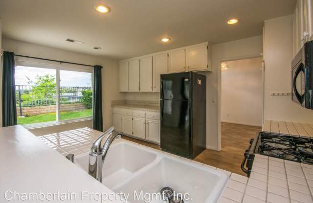 1708 Landing Dr Gallery 4