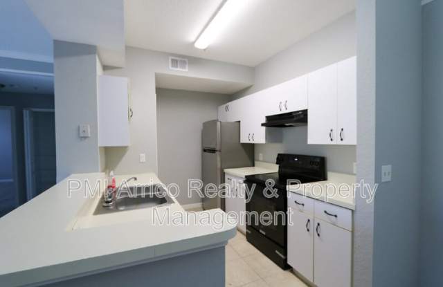 17101 Carrington Park Dr Gallery 3