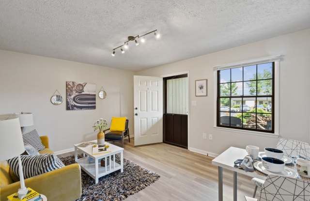 2542 Bradford Court Gallery 2