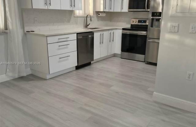 2250 NW 78th Ave photos photos