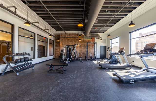 Benson Lofts - Live the Lifestyle you have been dreaming of in our Luxury 1 & 2 Bedrooms Gallery 3