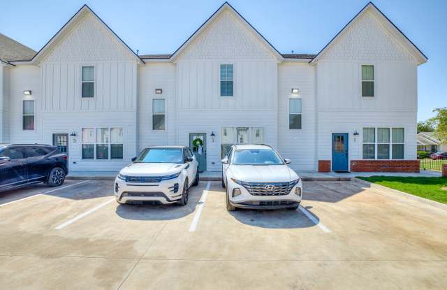 1670 North Leverett Avenue photos photos