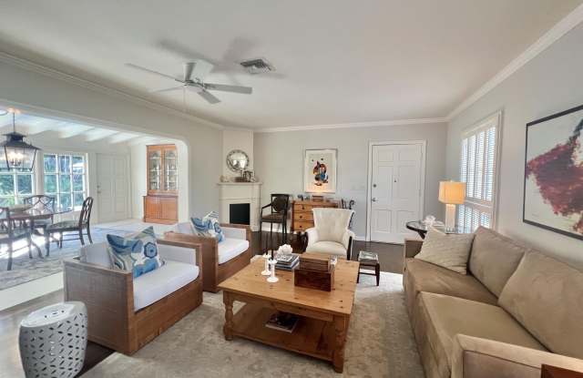 230 Colonial Lane Gallery 3