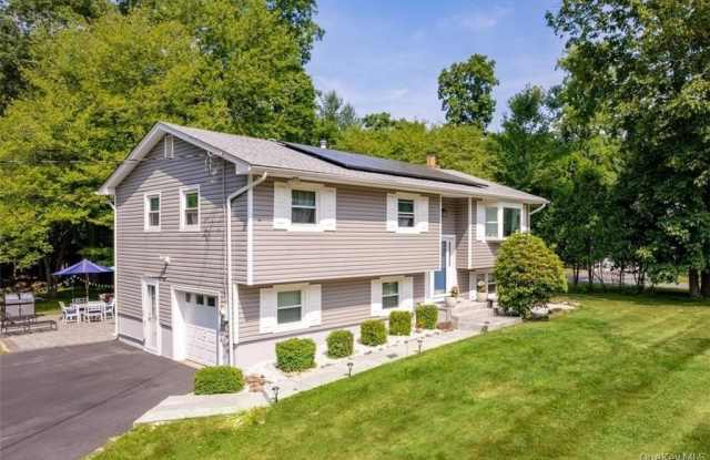 1 N Amundsen Lane photos photos