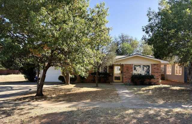 2215 36th Street photos photos