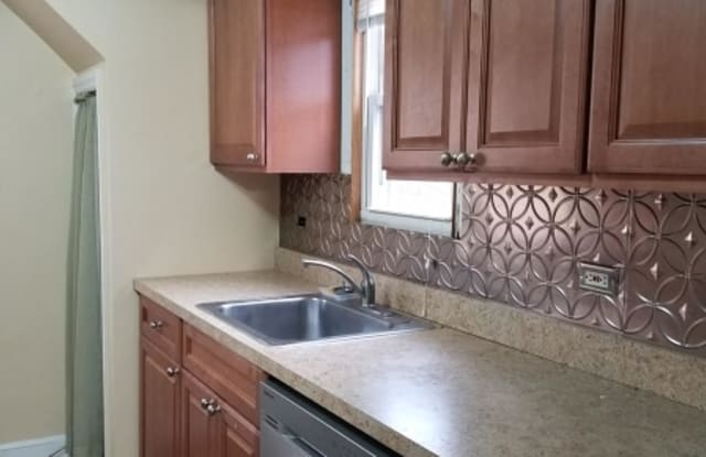 81 CHELSEA RD - 81 Chelsea Rd, Clifton, NJ 07012