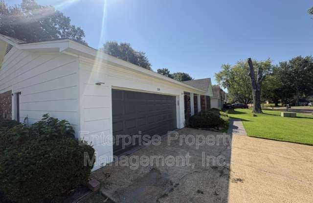 1116 Simmonsridge Drive Gallery 3