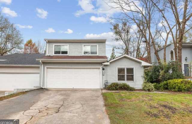 1486 Briaroaks Trail NE - 1486 Briaroaks Trail Northeast, North Druid Hills, GA 30329