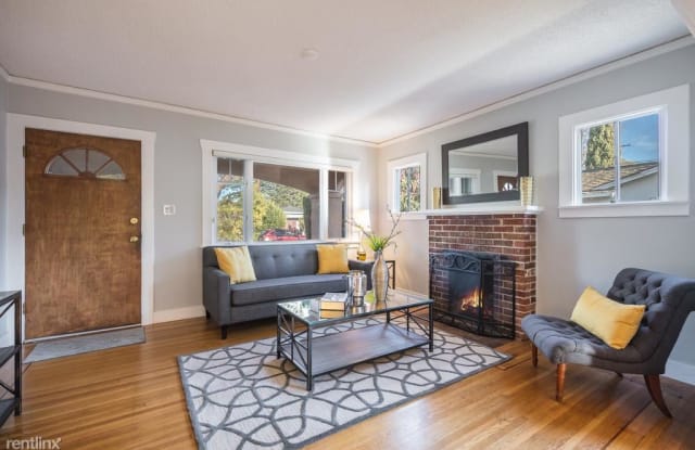 3130 Louis Rd - 3130 Louis Road, Palo Alto, CA 94303